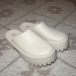 Wild Fable Cream Platform Mules
